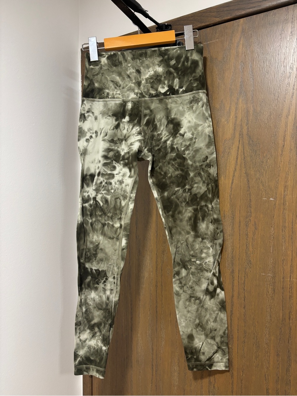 Lululemon Align Pants Diamond Dye Light Sage Army Green Dark Olive